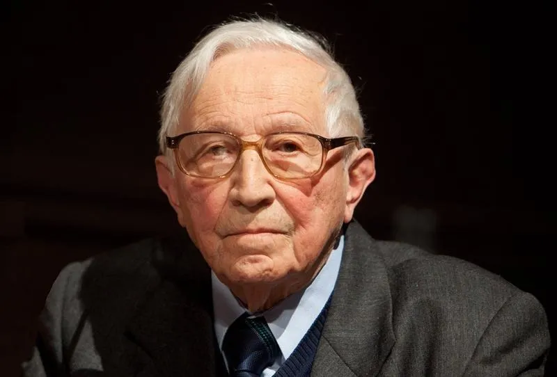 Jak zgłębić interpretację wiersza "Jak dobrze" Tadeusza Różewicza?