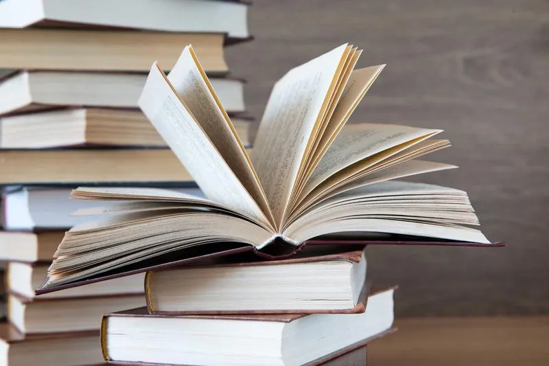 Najlepsze tytuły książek, które warto przeczytać według użytkowników forum