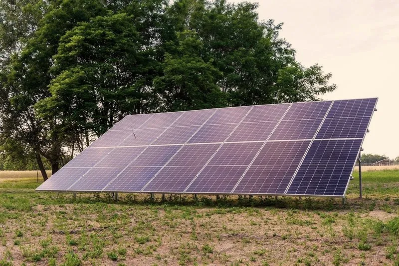Odkryj fascynujący świat książek o fotowoltaice dla każdego entuzjasty energii odnawialnej