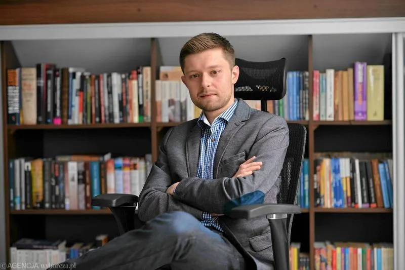 Odkrywamy najlepsze książki Remigiusza Mroza – które warto przeczytać?